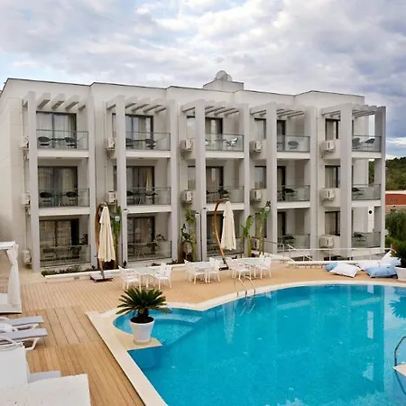 Captain Otel Çeşme