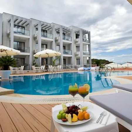 Captain Otel Çeşme